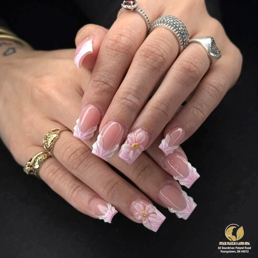 Trending July Nail Ideas